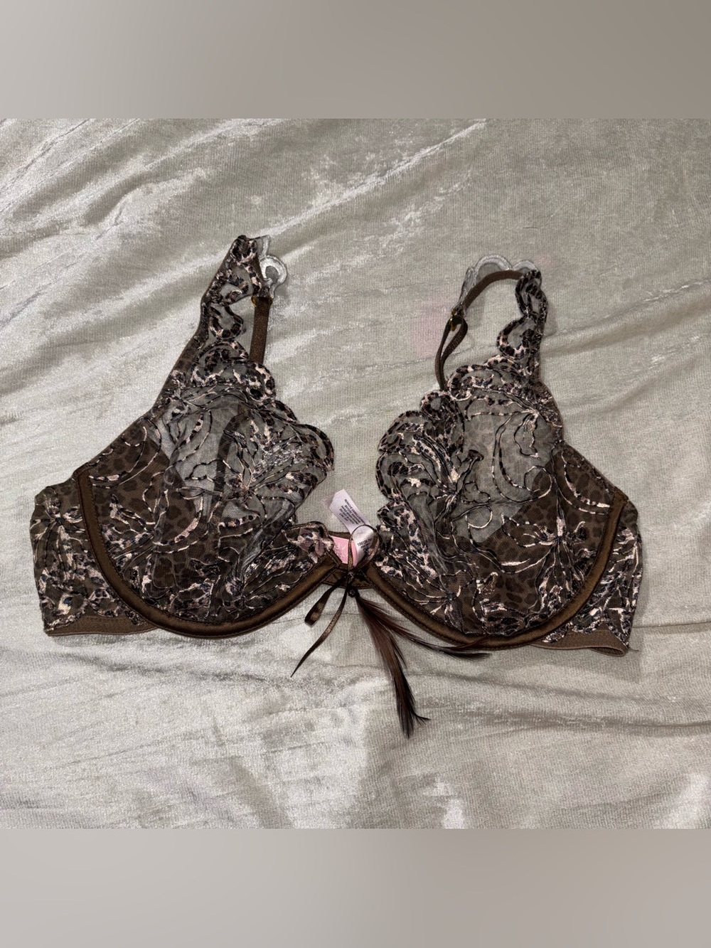 Vintage Victoria’s Secret very sexy push up without padding Y2K 2006 bra 36c